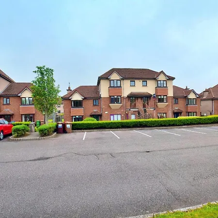 Cosy Ensuite Near Douglas Golf Club