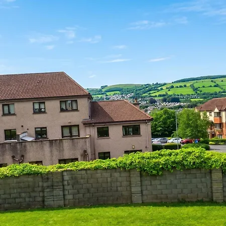 Cosy Ensuite Near Douglas Golf Club